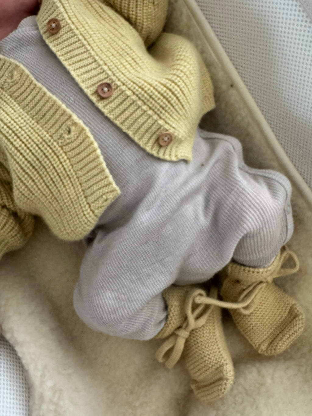 Sweater baby